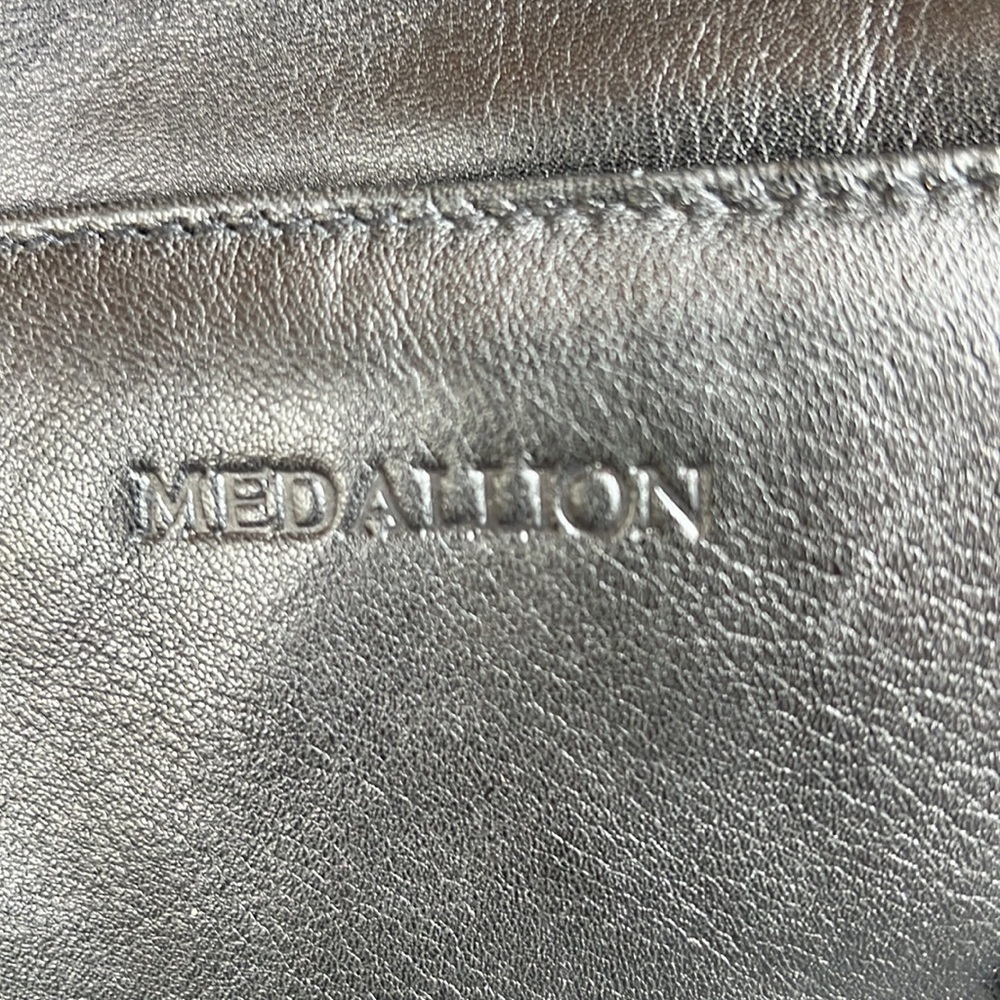 QVC leather hand purse - Picture 2 of 12